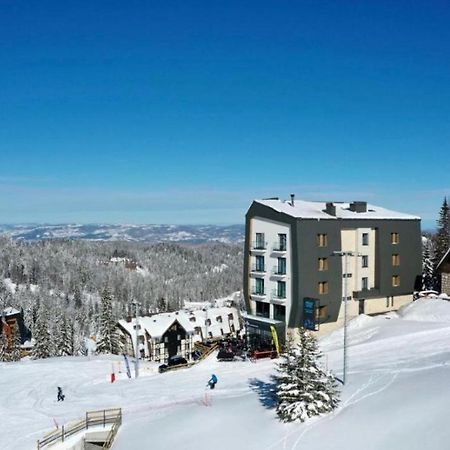 ياهورينا Aparthotel Rajska المظهر الخارجي الصورة