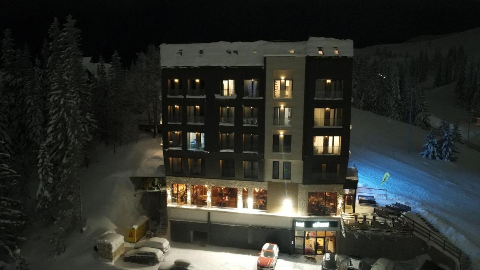 ياهورينا Aparthotel Rajska المظهر الخارجي الصورة