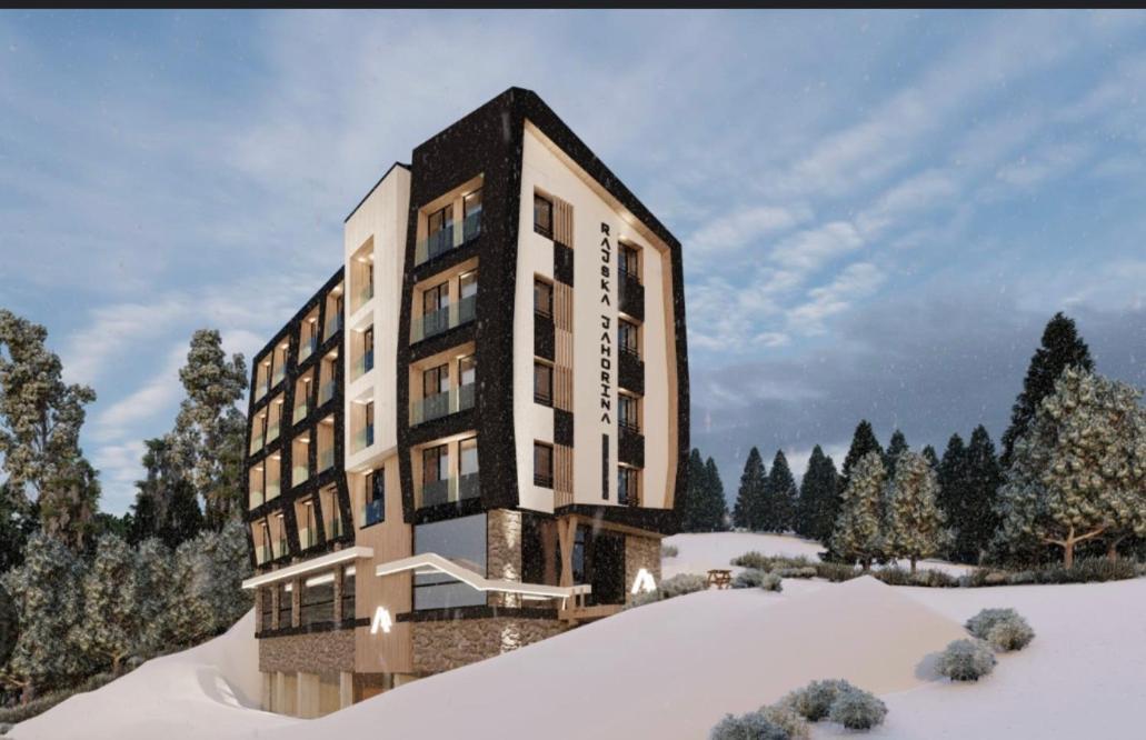 ياهورينا Aparthotel Rajska المظهر الخارجي الصورة